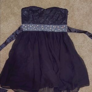 Short Black sleeveless Dress